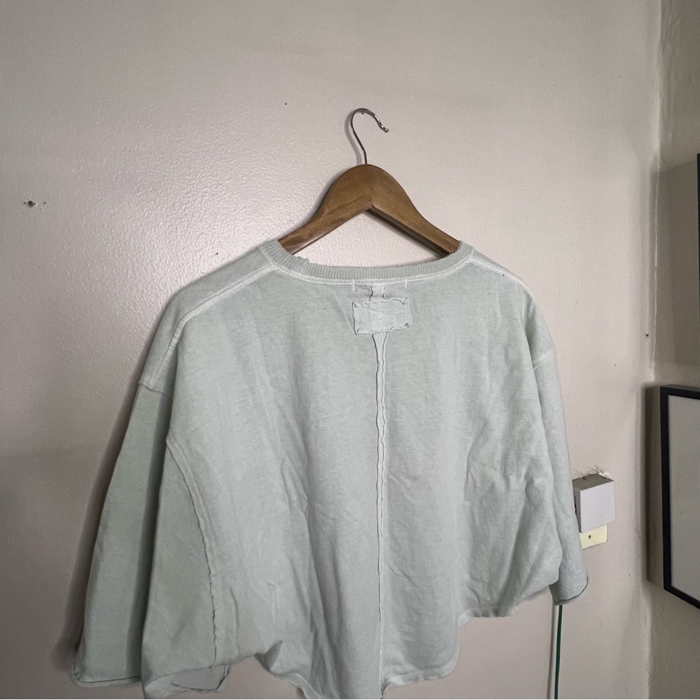 We The Free Light Pale Green Oversized Crop Top XS Distressed Crew Neck Boxy - Picture 7 of 8